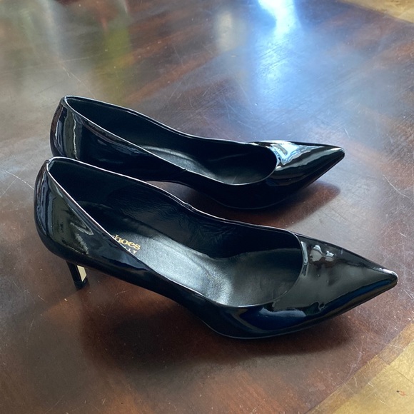 NWT Black Leather Heels - Picture 1 of 6